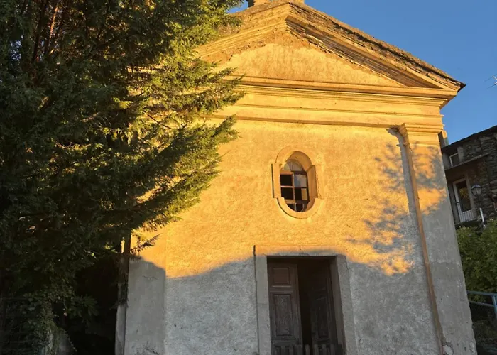 Maison De Village